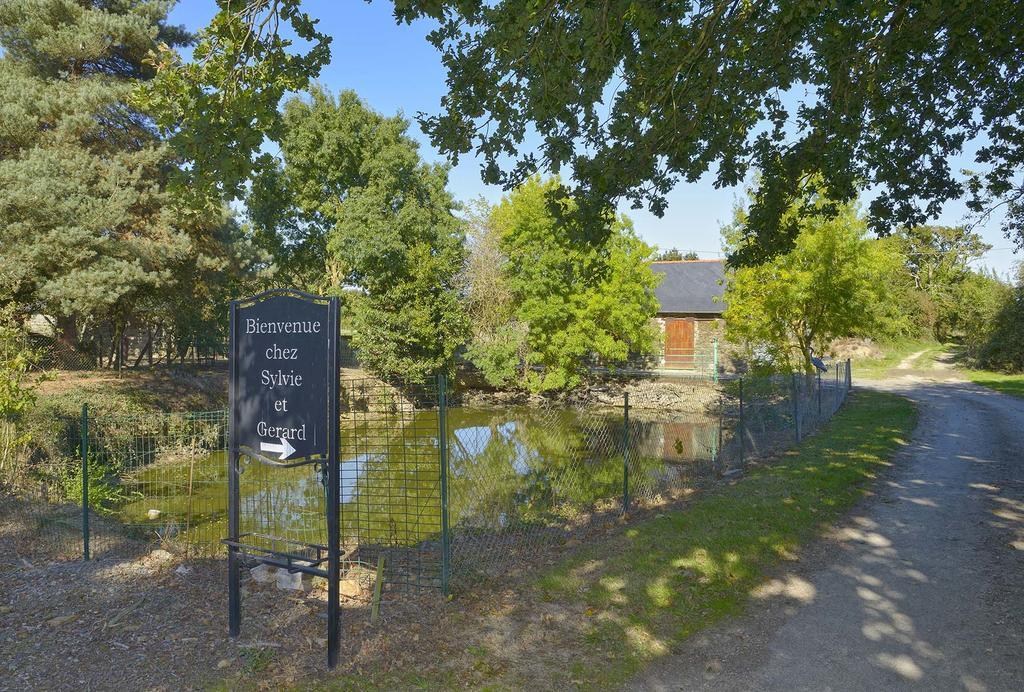 Domaine De La Cour Panzió Sainte-Gemme-dʼAndigné Kültér fotó