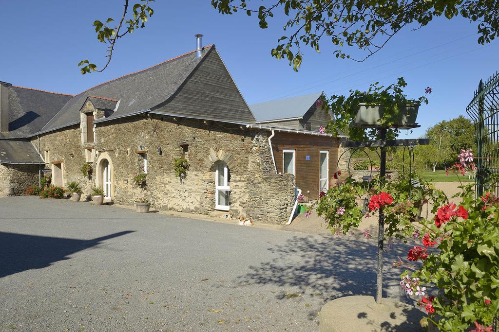 Domaine De La Cour Panzió Sainte-Gemme-dʼAndigné Kültér fotó