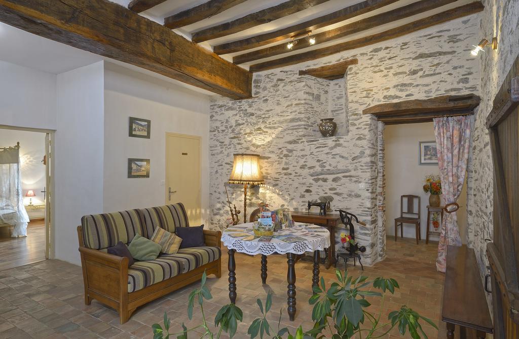 Domaine De La Cour Panzió Sainte-Gemme-dʼAndigné Kültér fotó